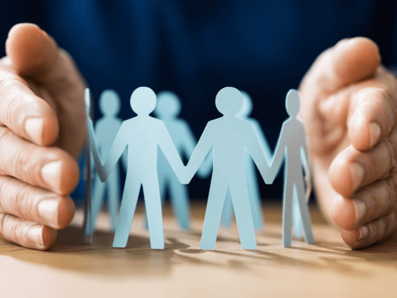 Hände schützen Personengruppe